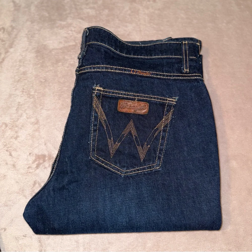 Wrangler cash no gap waistband  bootcut Jean size 11/12/L34